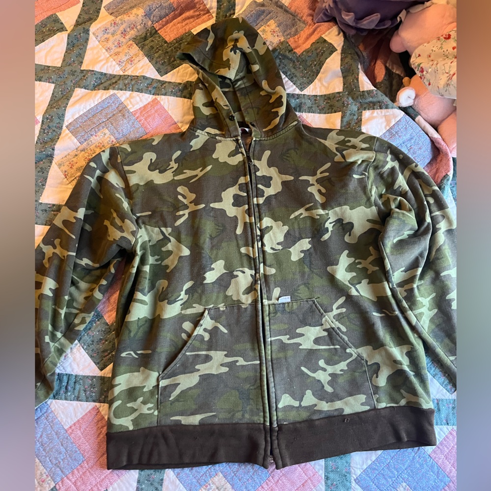 Carhartt USA vintage camo zip hoodie